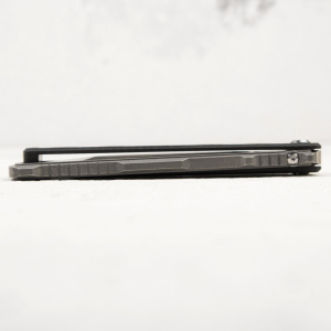 Нож Jesse James Knife Company Nomad, Titanium/Carbon Handle - складной туристические ножи из стали Нож Jesse James Knife Company Nomad, Titanium/Carbon Handle - складной туристические ножи из стали